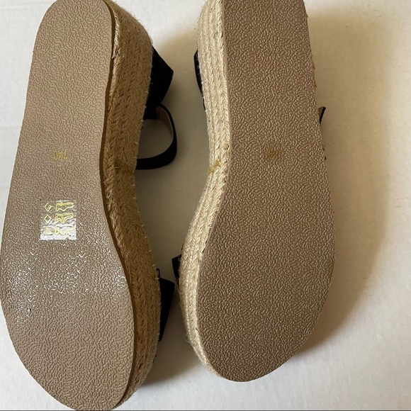 𝅺BOOHOO espadrilles, ankle buckle strap size 9 - Picture 3 of 6